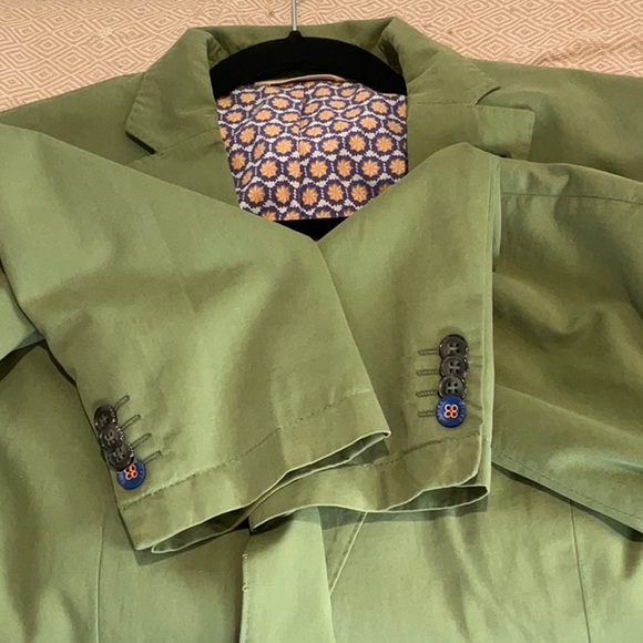 Men’s Casual Sport’s Coat, Apple Green in color. Brand is Digel. - Picture 5 of 5